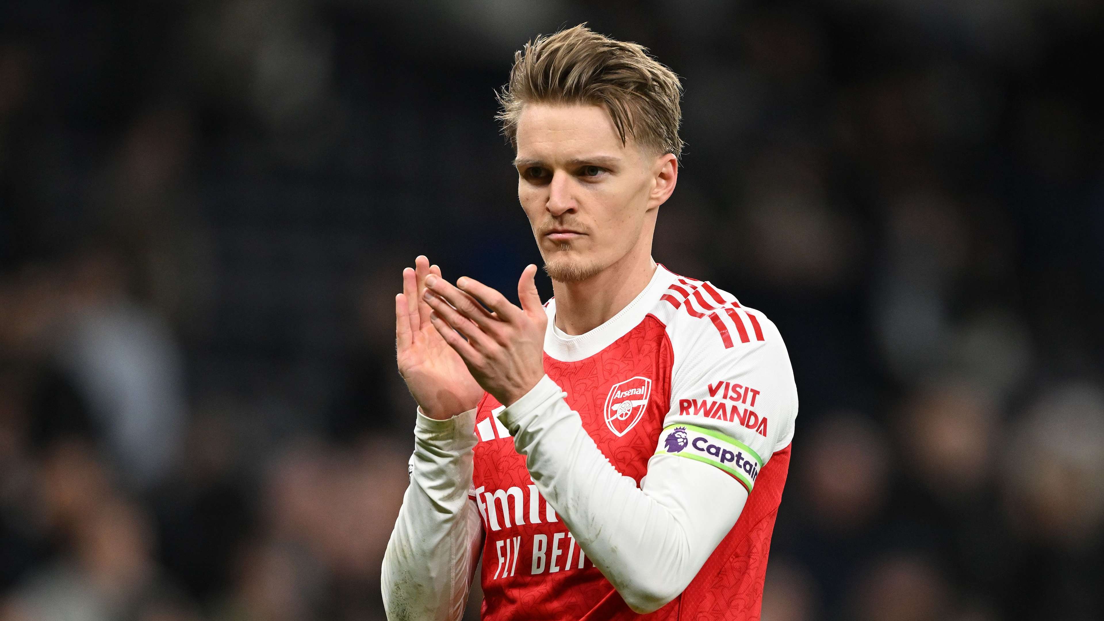 Arsenal Await Fitness News on Odegaard and Timber Ahead of Carabao Cup Final vs Man City