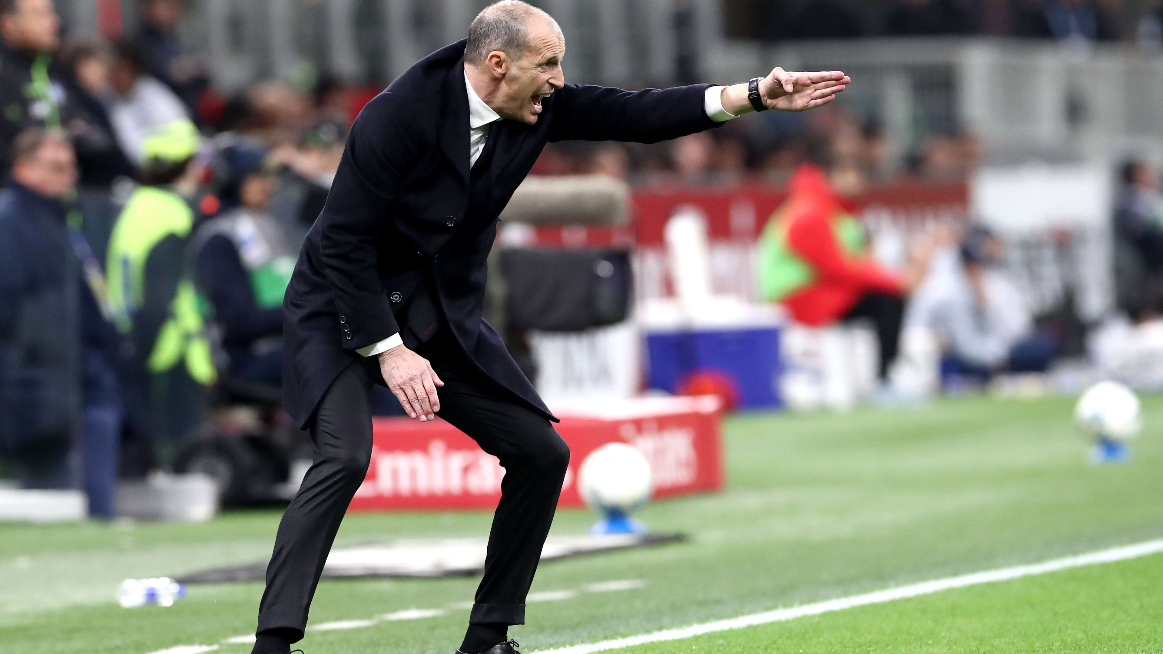 Milan, listen to Hernanes: "The 4-3-3? Allegri should start again from here; the players have lost their spark"