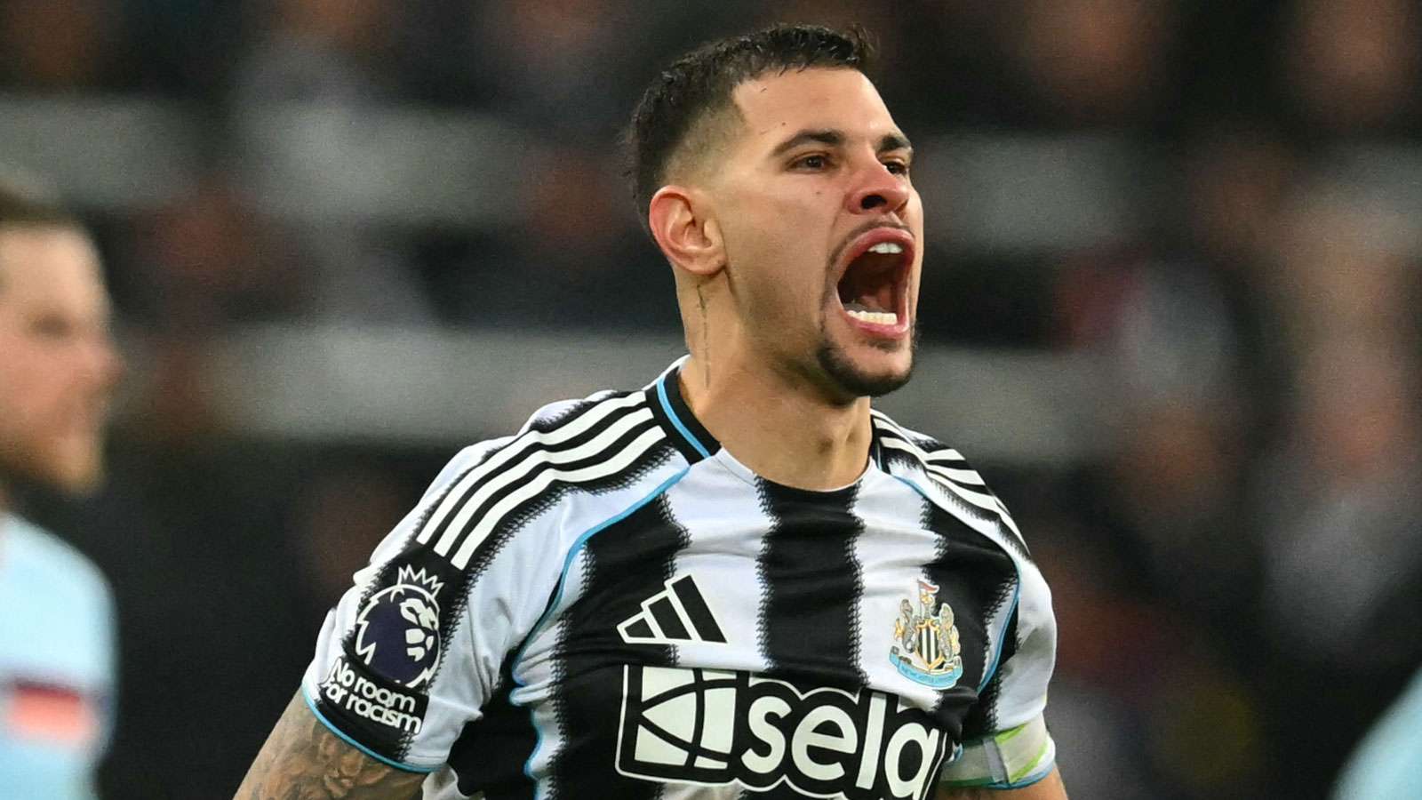 Man United meet Bruno Guimaraes' agent amid transfer talks for Newcastle star