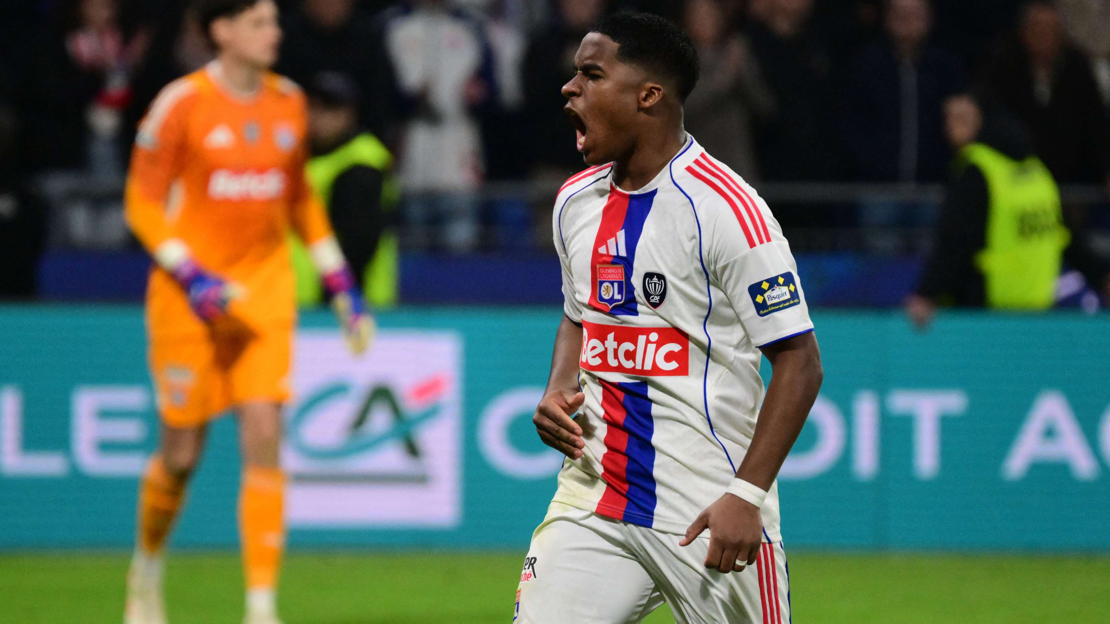 Endrick reveals 'affection' for Man Utd as Real Madrid loanee drops Premier League transfer hint