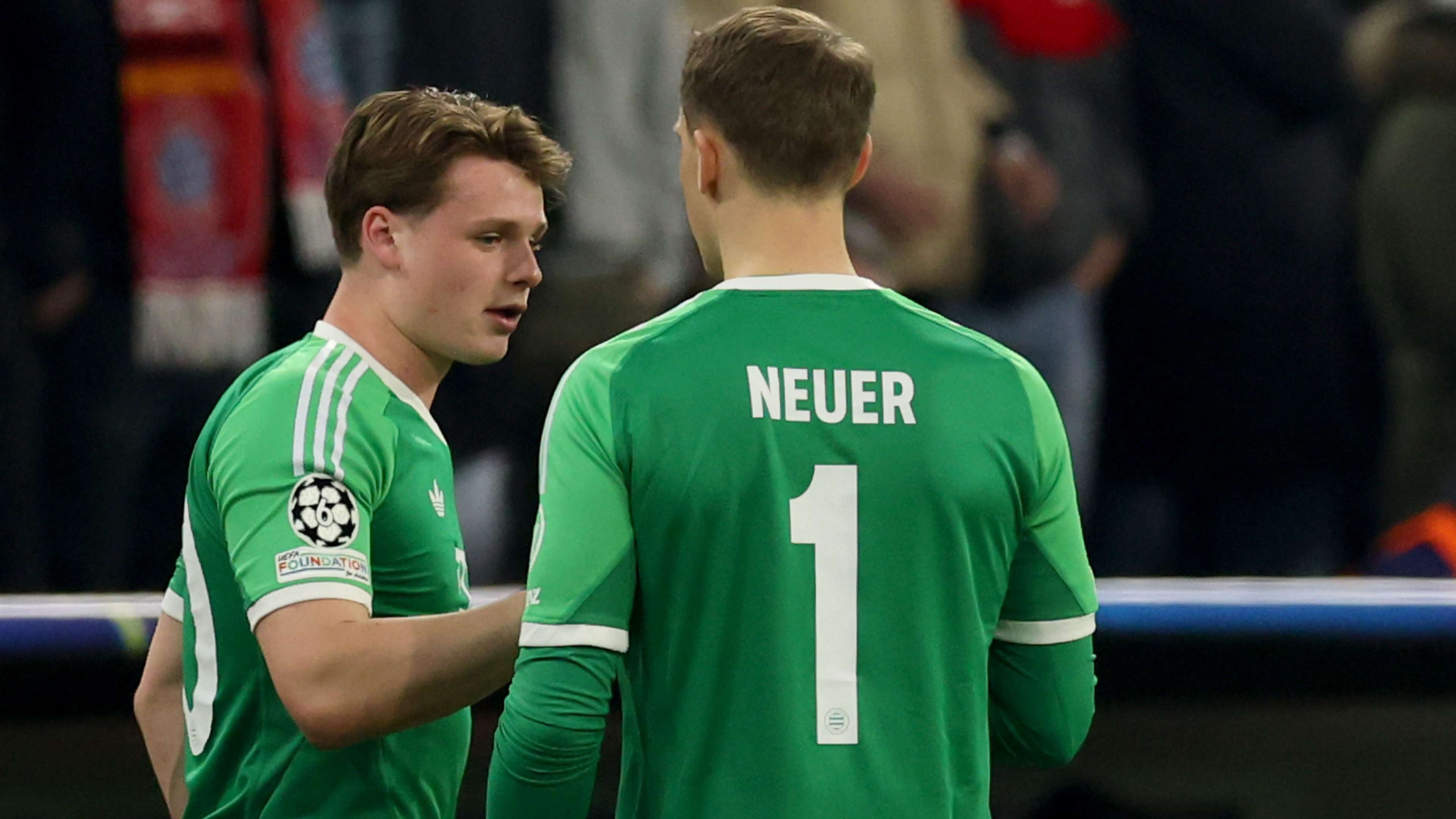 Manuel Neuer’s Bayern Future: Backup Options Jonas Urbig, Oliver Baumann