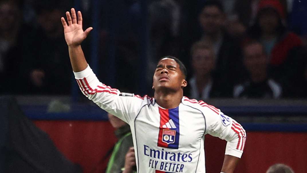 Endrick Dances in Front of PSG Ultras After Scoring in Shock Lyon Win