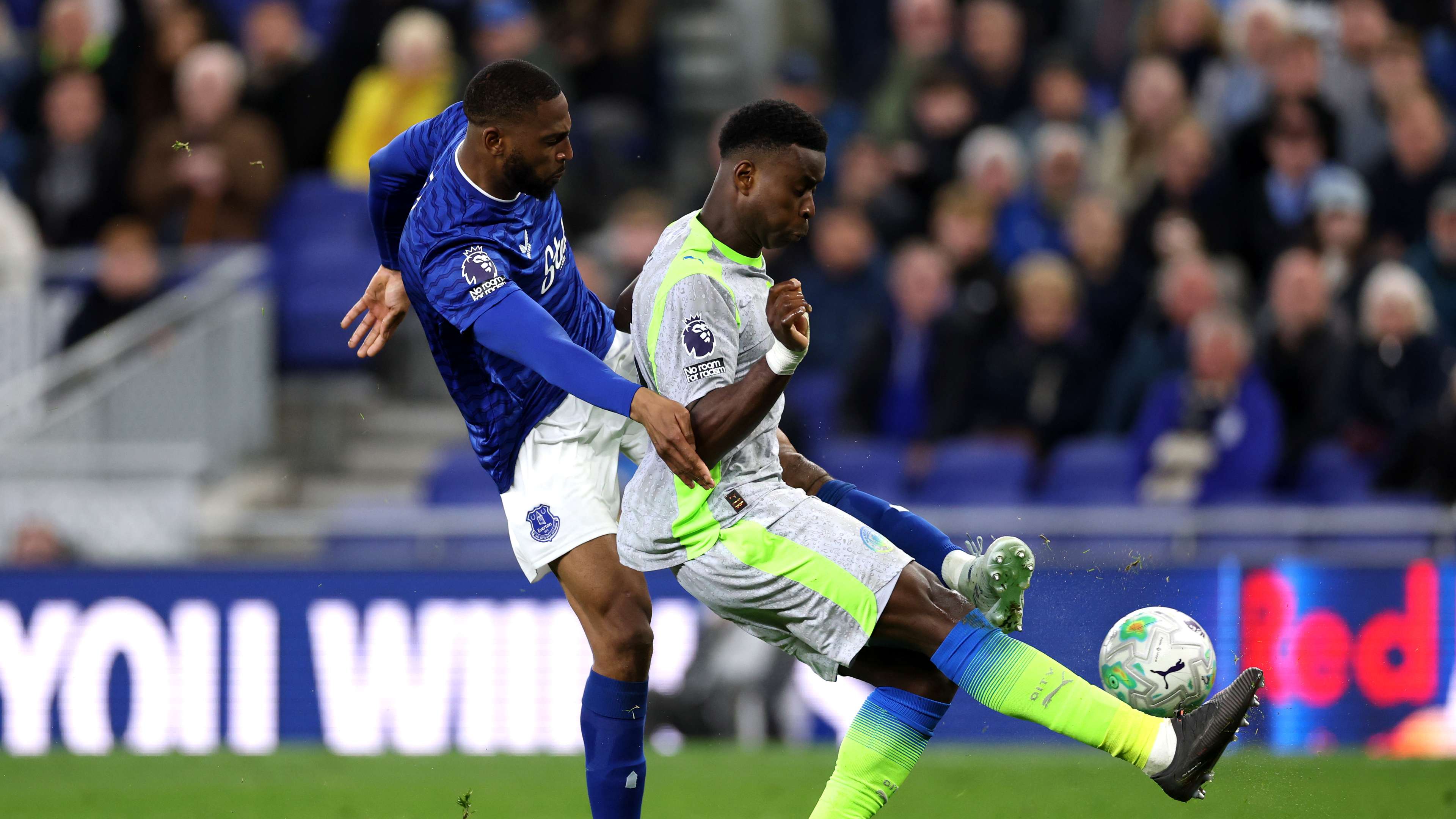 Marc Guehi Blunder Costs Man City in 3-3 Draw with Everton