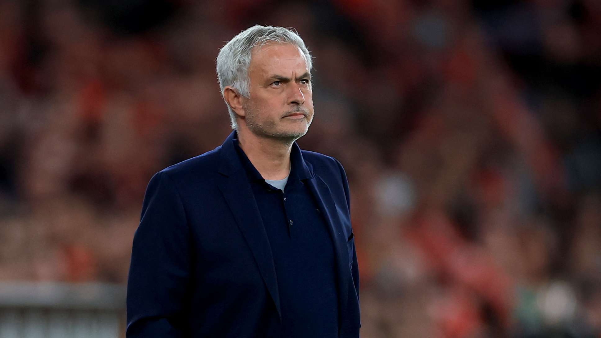 Mourinho Commits to Benfica Despite Trophyless Season