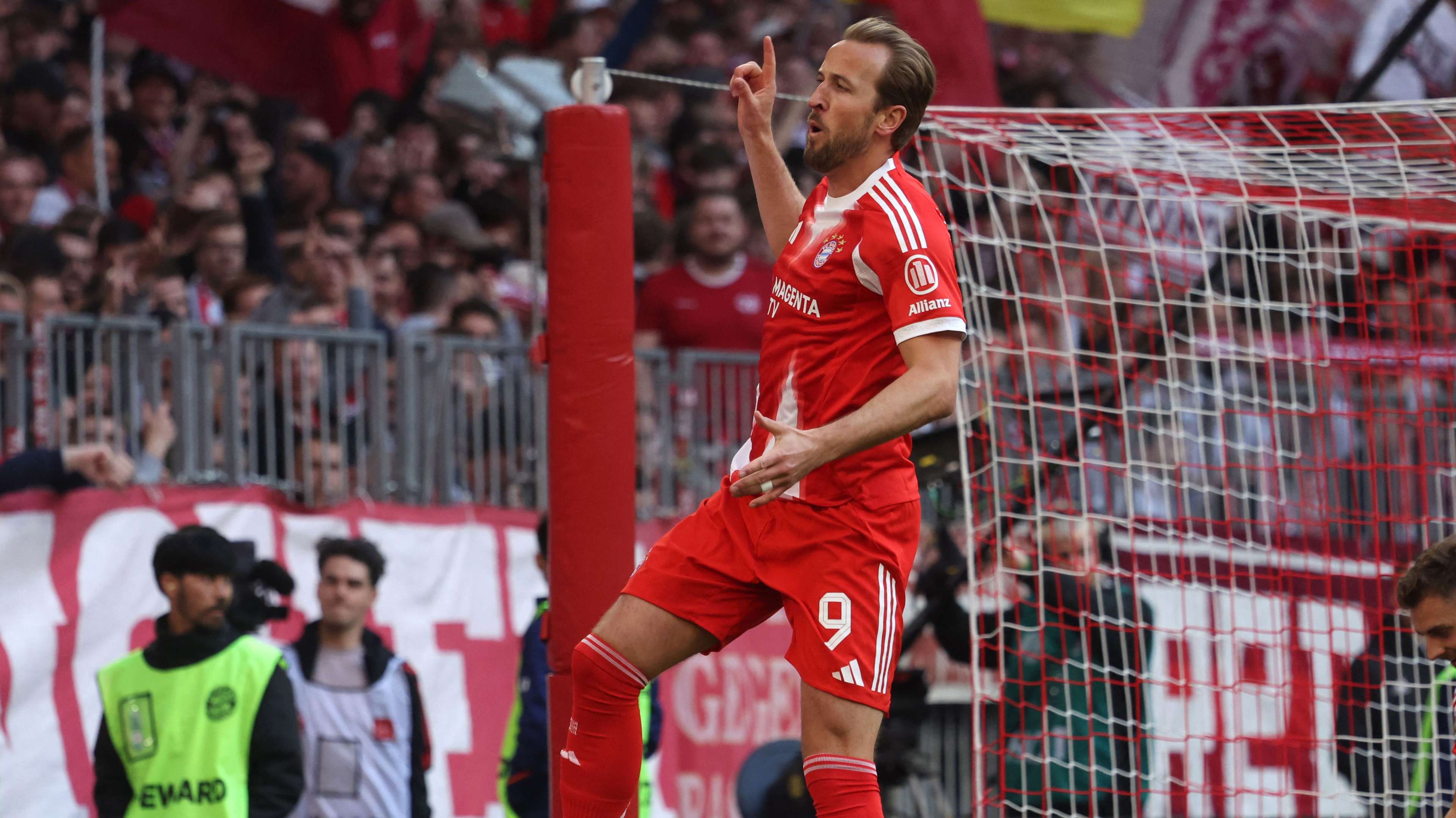 Bayern Munich Retain Bundesliga Title with 4-2 Win Over Stuttgart