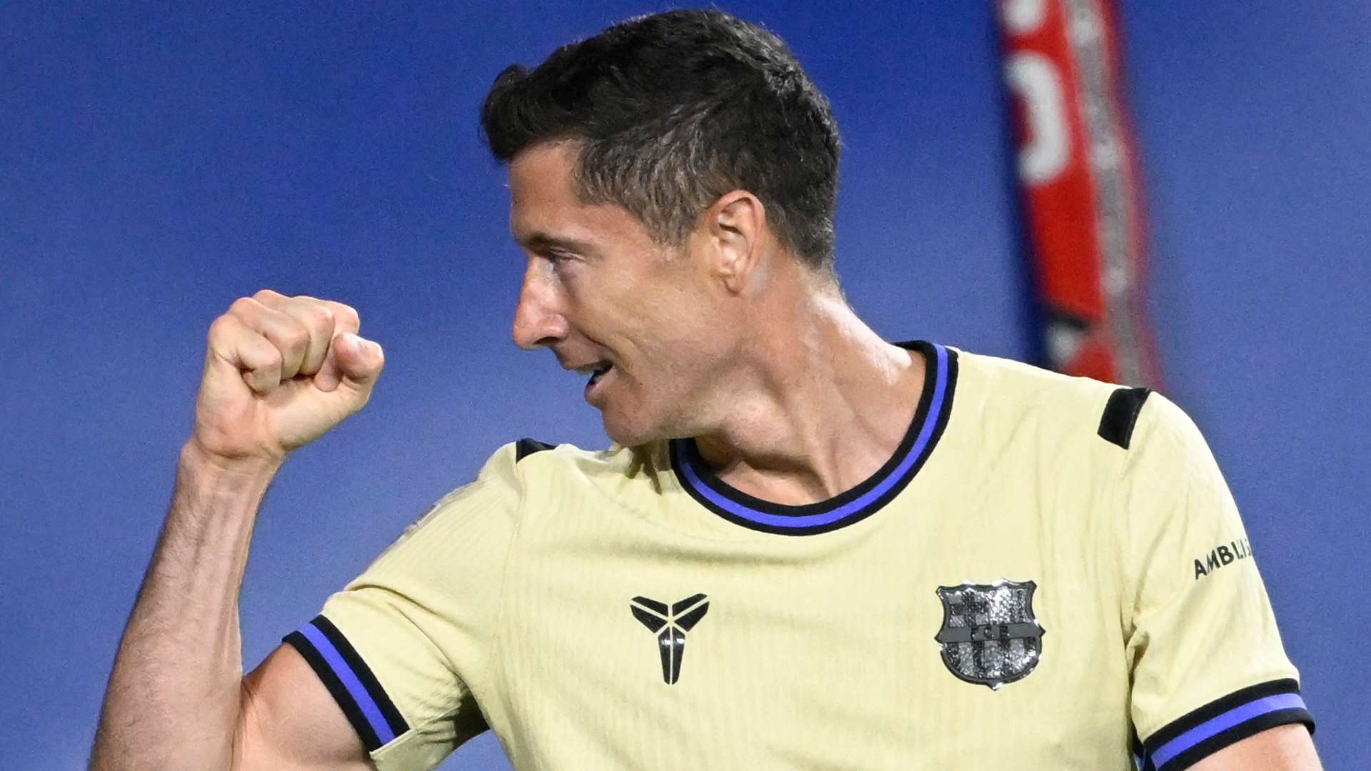 Robert Lewandowski Sets 100-Point Target for Barcelona