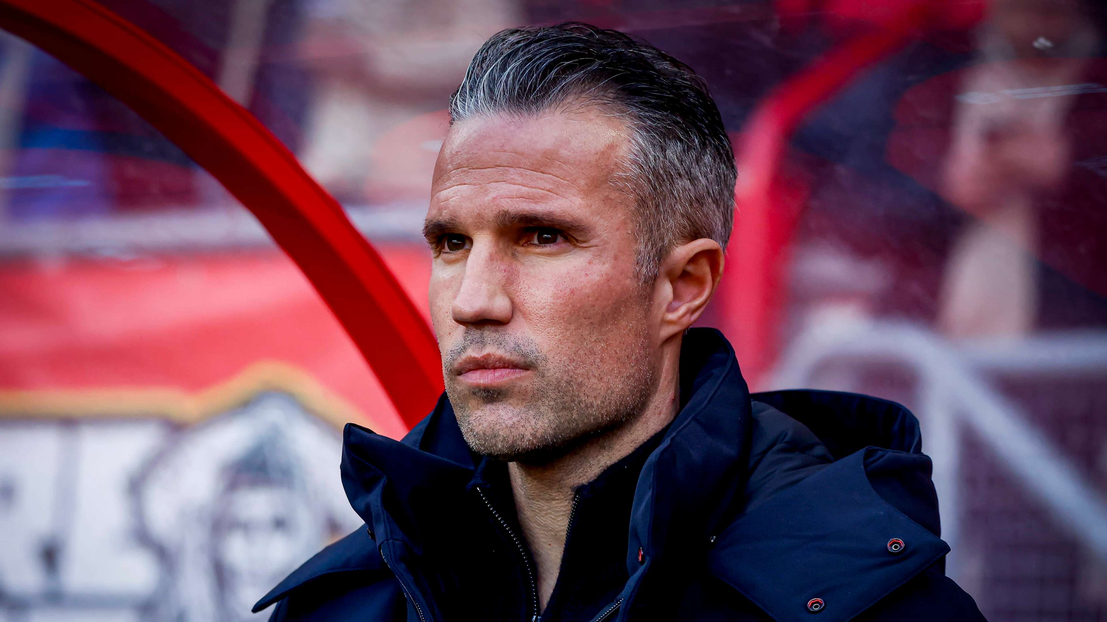 Van Persie Selects Unexpected Defender for Feyenoord
