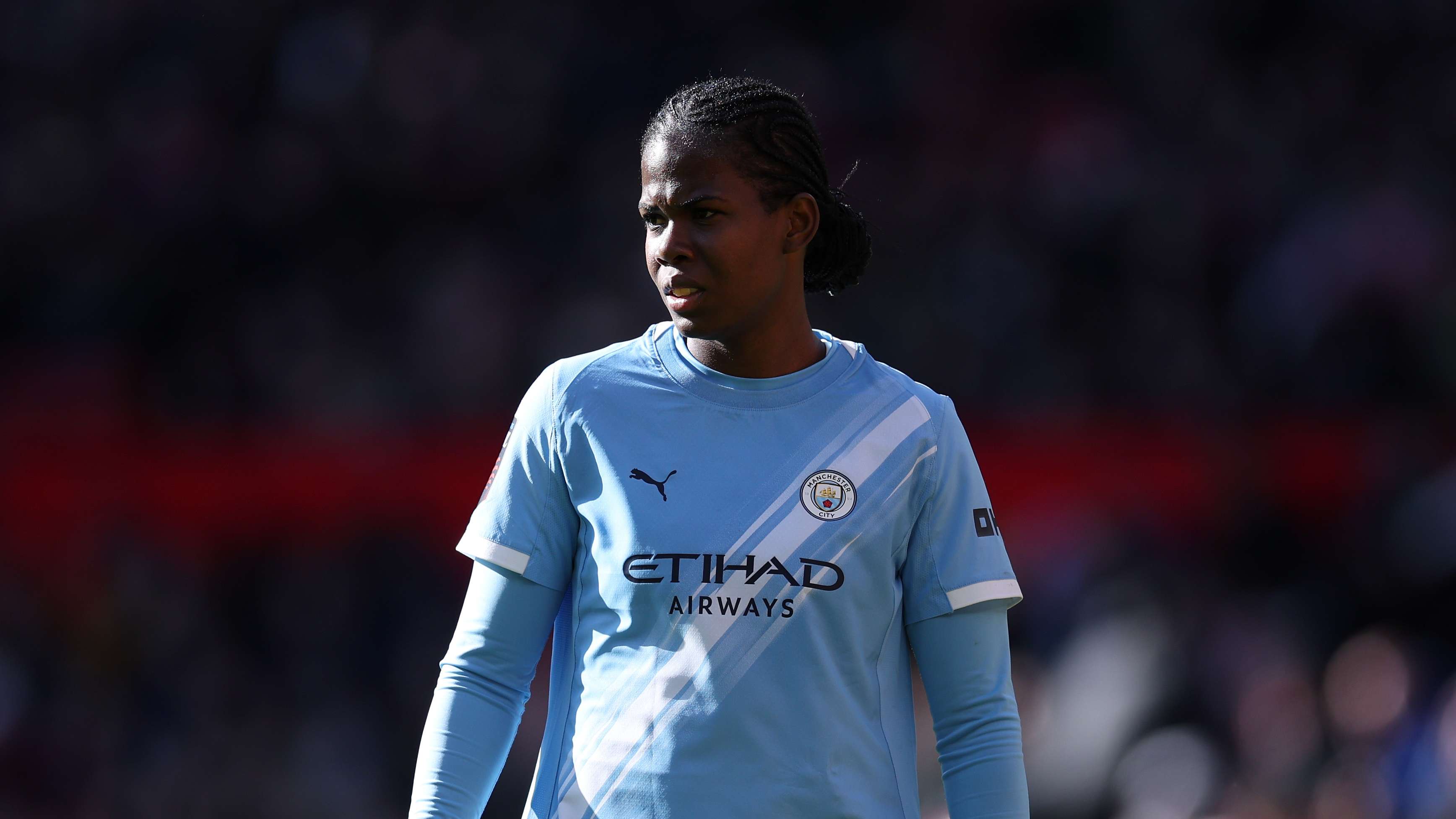 Khadija Shaw Transfer Links Addressed by Chelsea Boss Sonia Bompastor