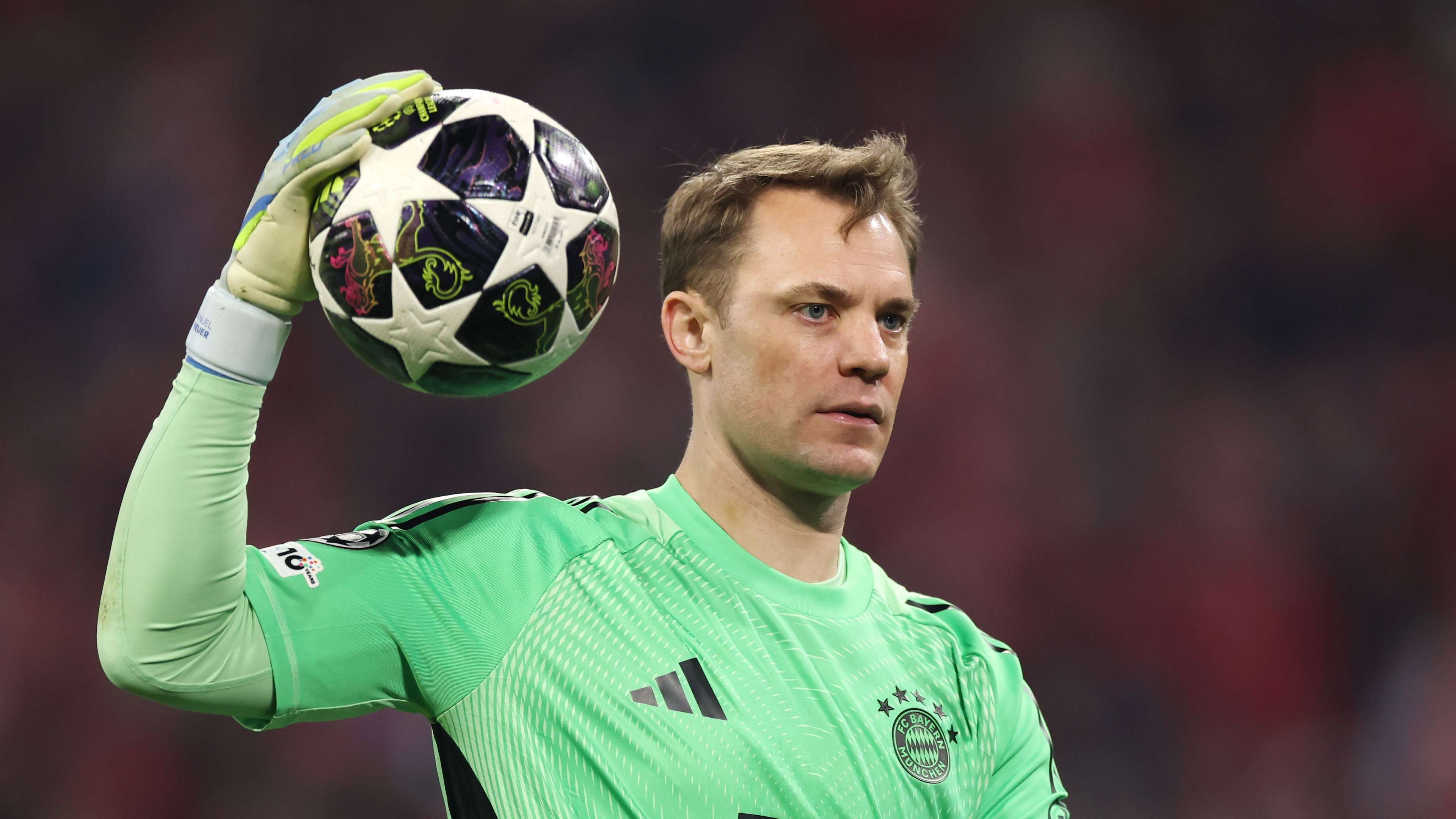 Manuel Neuer in talks to extend Bayern Munich contract