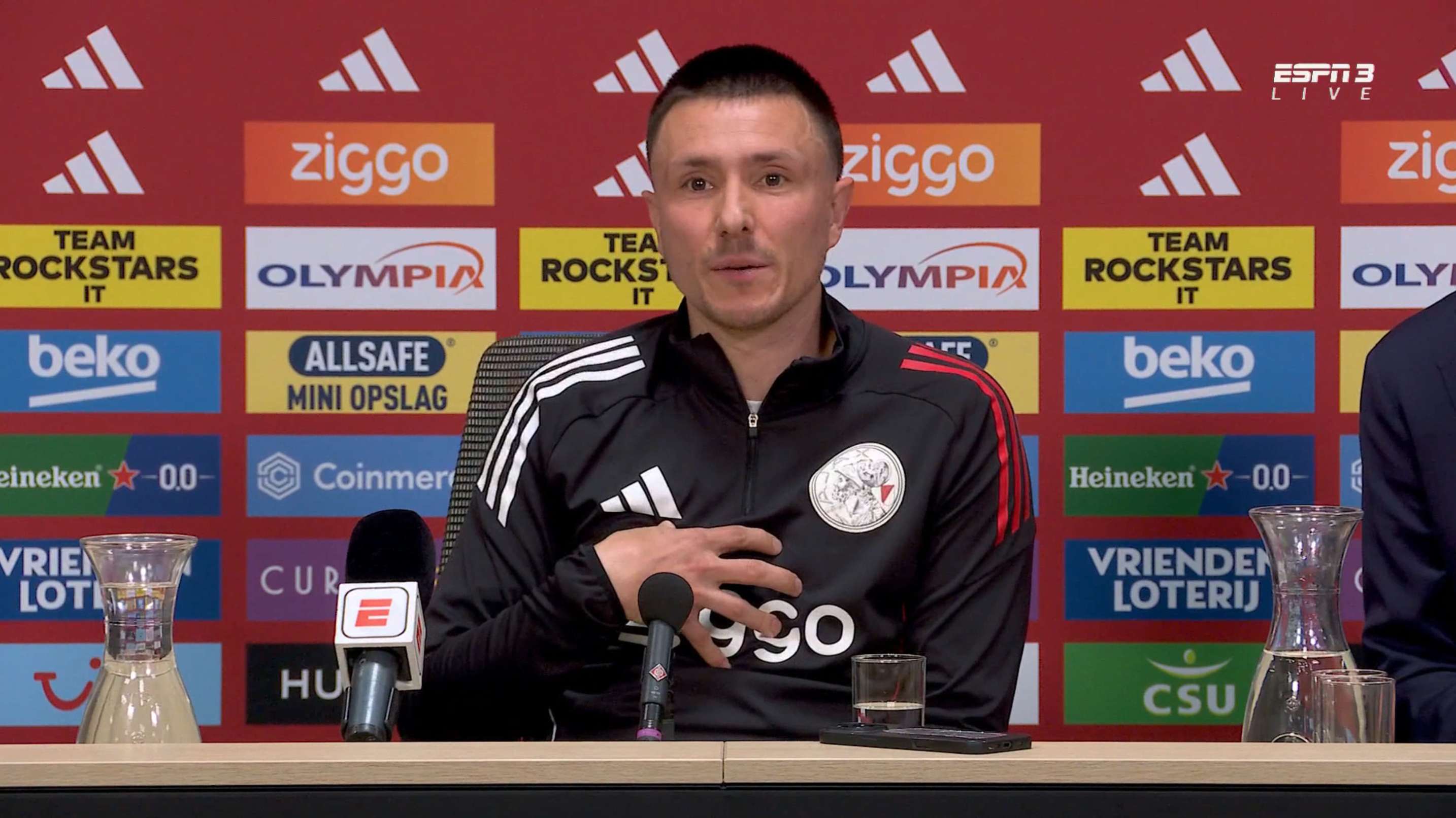 Steven Berghuis Defends Ajax Signing Oscar Gloukh