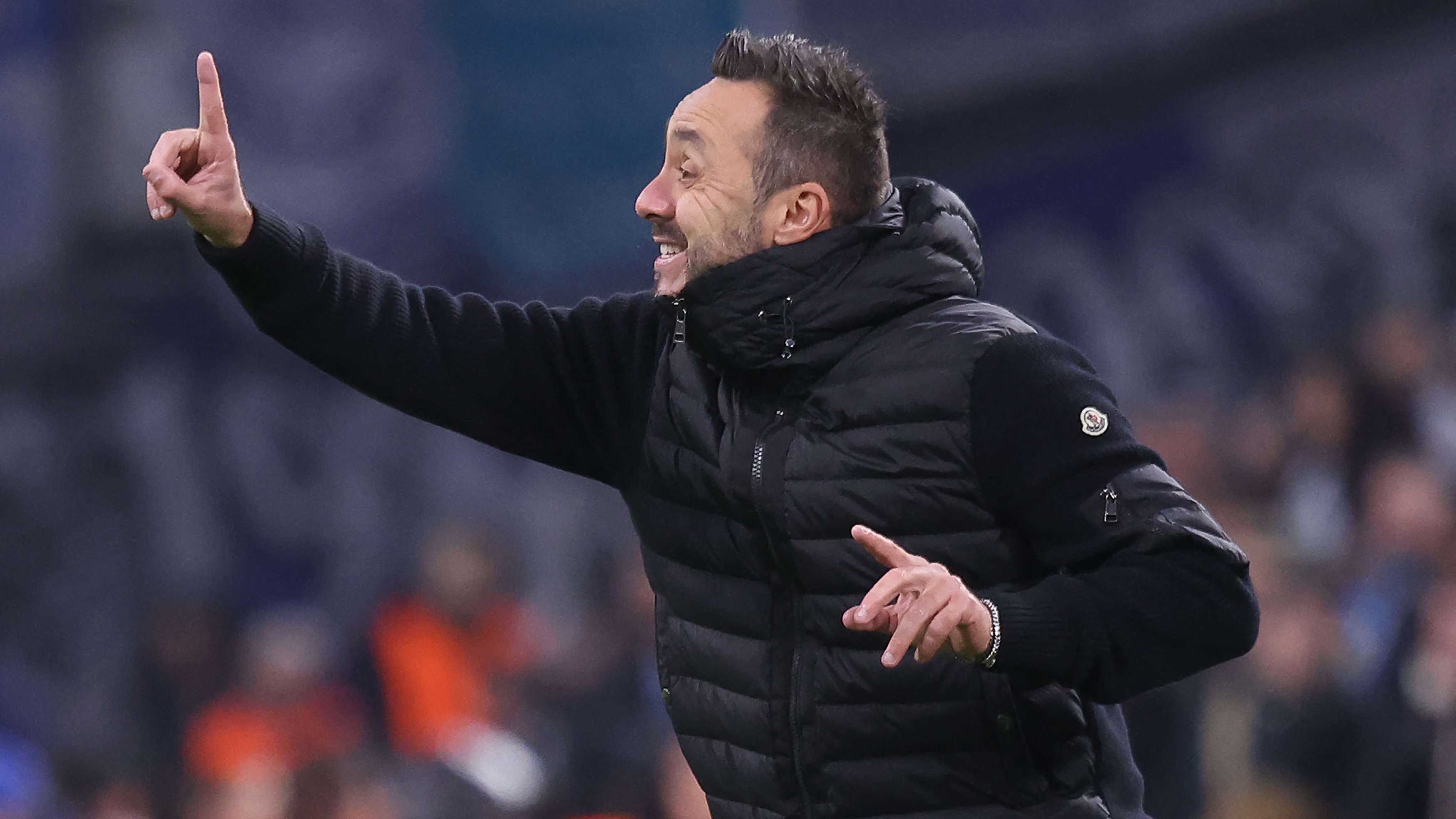 Roberto De Zerbi's Dinner Incentive for Tottenham