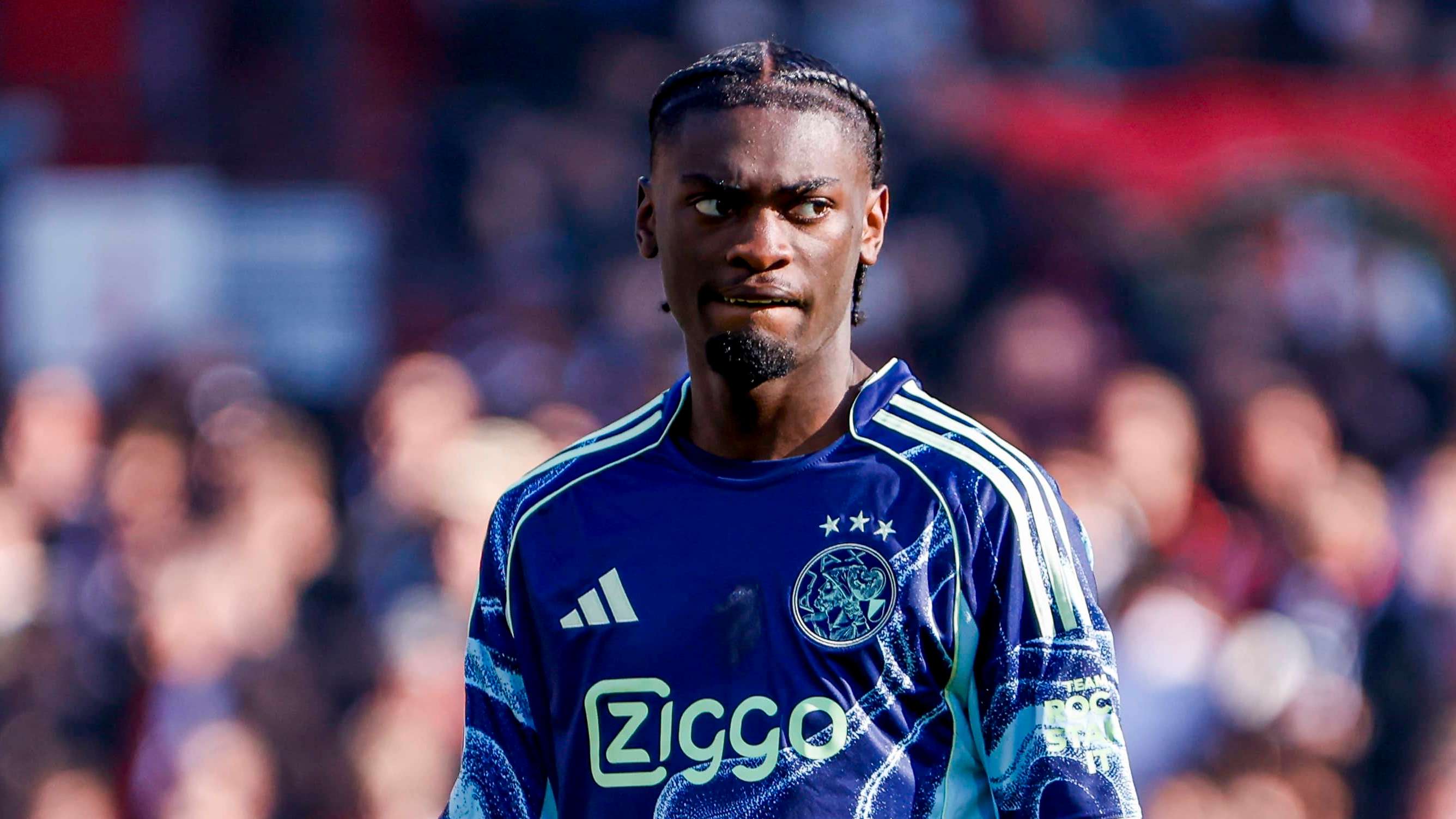 Ajax Surprises with Jorthy Mokio Contract Extension