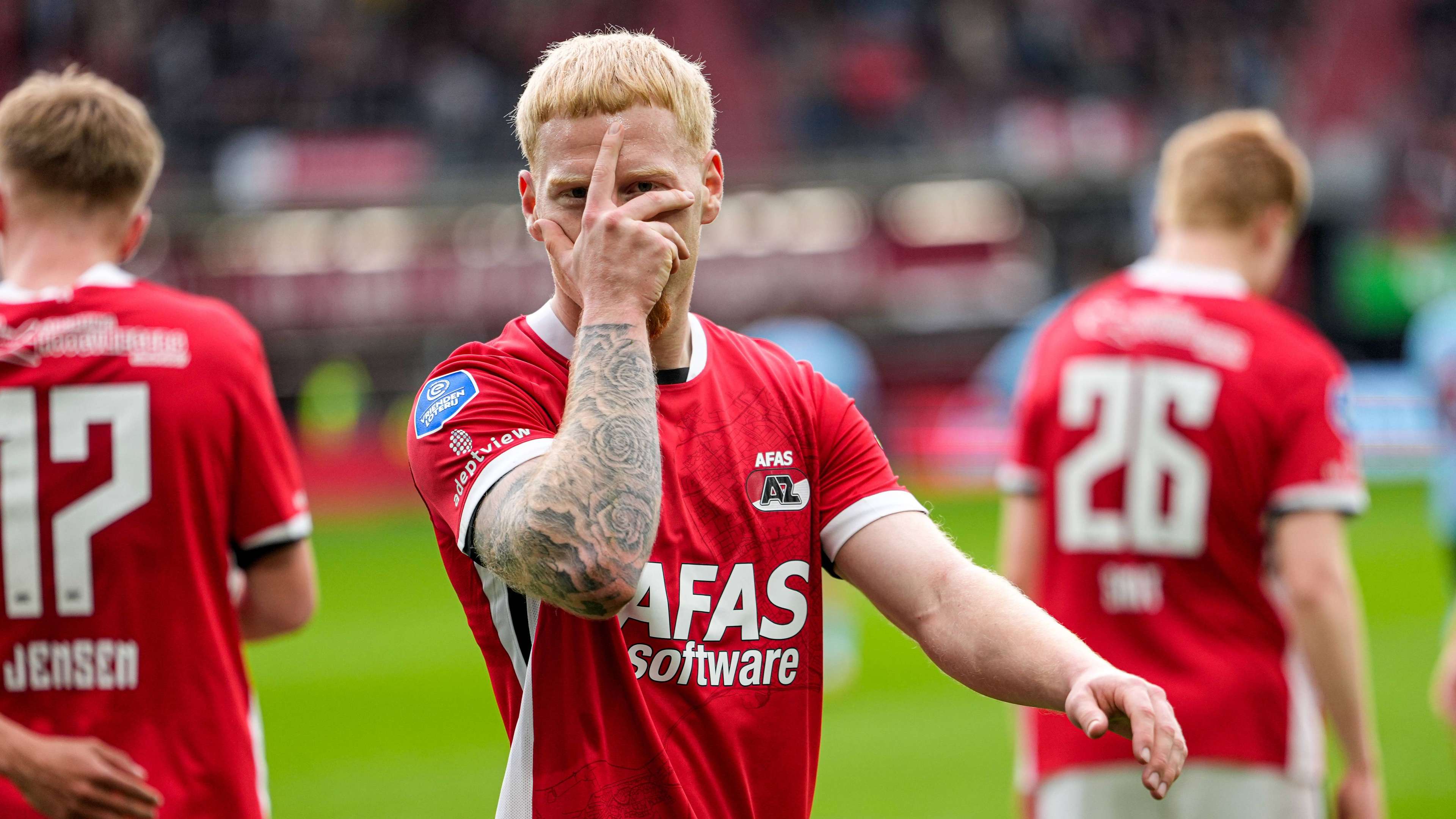 Mexx Meerdink Teams Up with Roy Makaay for Dutch National Team Comeback