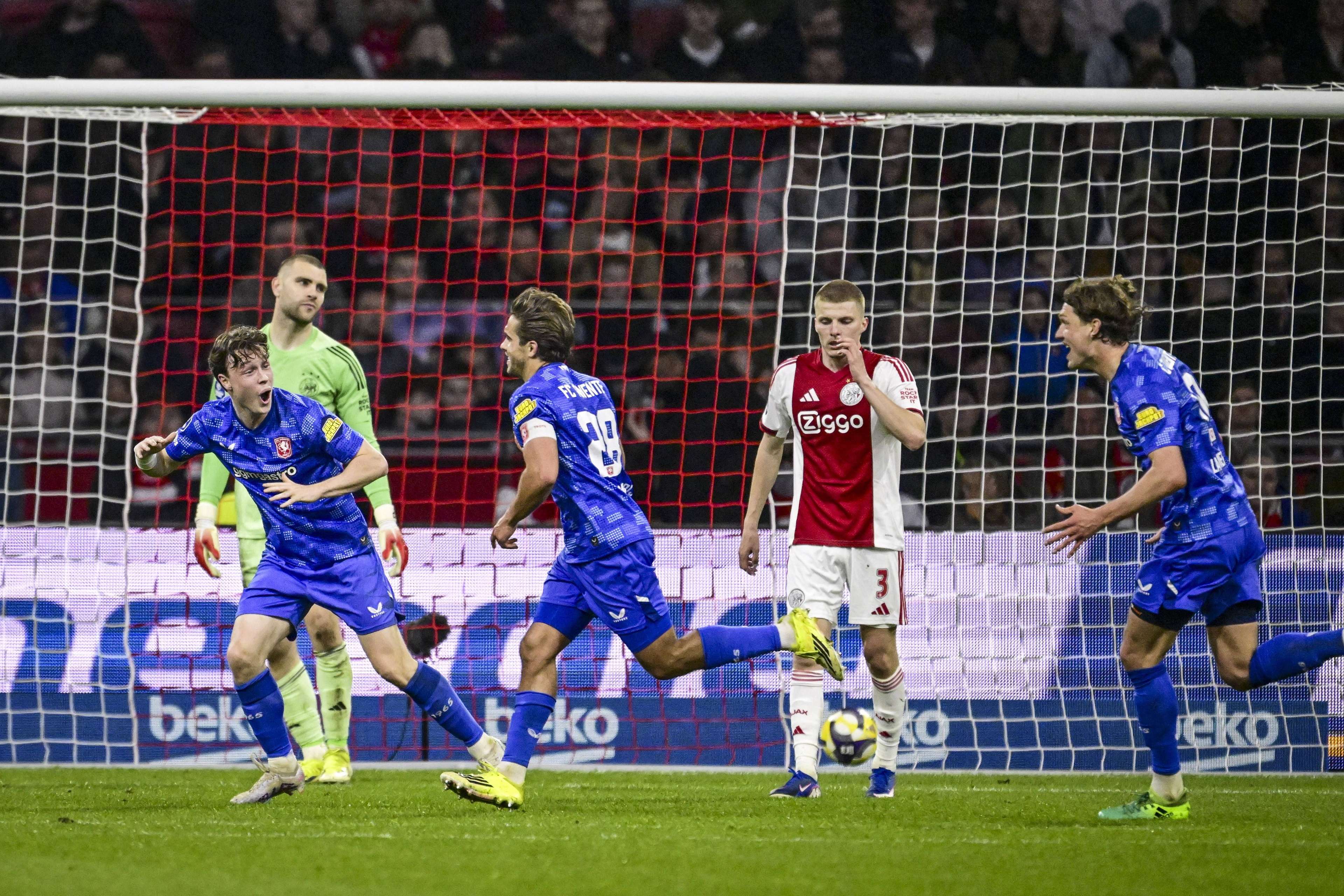FC Twente Stun Ajax with 2-1 Victory at Johan Cruijff ArenA