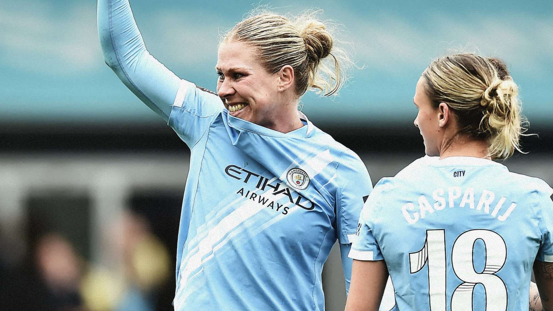 Rebecca Knaak's Late Header Keeps Man City on Brink of WSL Title