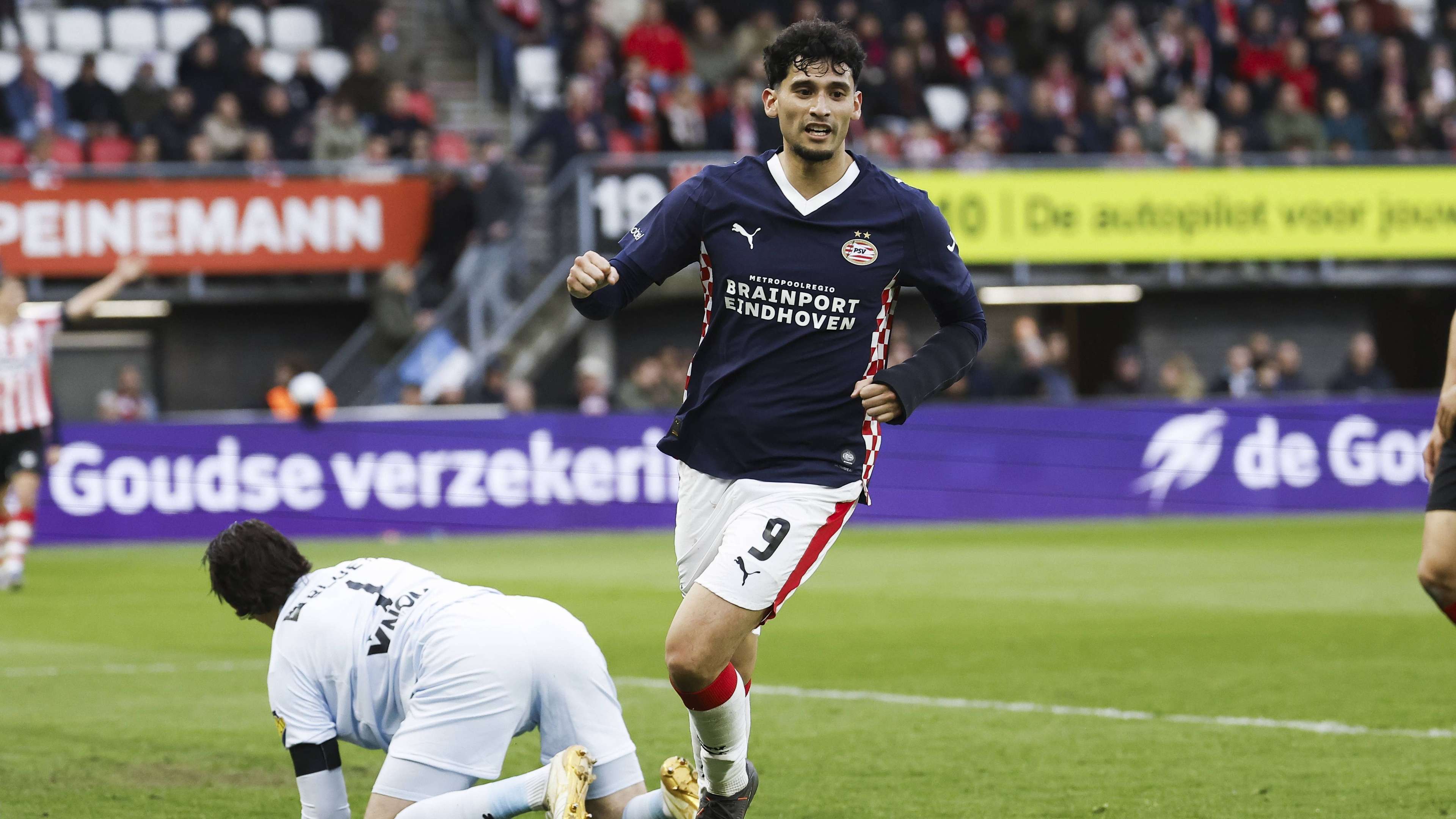 PSV Clinch Comfortable 2-0 Win Over Sparta Rotterdam